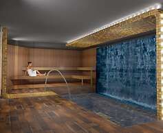 Mamaison Hotel Chain Bridge Budapest