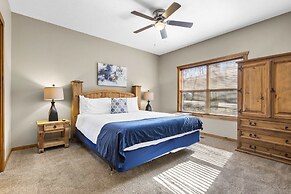 Serenity Oaks Stay for 16!