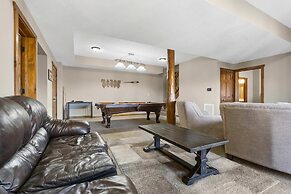 Serenity Oaks Stay for 16!