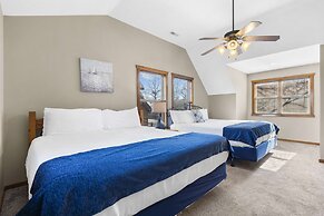 Serenity Oaks Stay for 16!