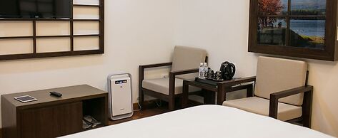 Azumaya Hotel Dao Tan