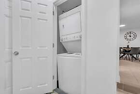 Modern 2 Bdrm Near NYC American Dream Mall