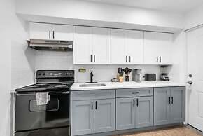 Modern 2 Bdrm Near NYC American Dream Mall