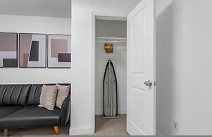 Modern 2 Bdrm Near NYC American Dream Mall