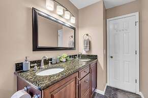 Cozy Private Home W Fireplace Outdoor Kitchen