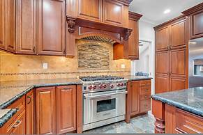 Cozy Private Home W Fireplace Outdoor Kitchen