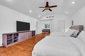 Cozy Private Home W Fireplace Outdoor Kitchen