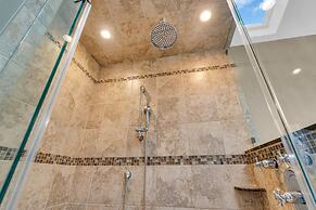 Cozy Private Home W Fireplace Outdoor Kitchen