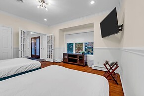 Cozy Private Home W Fireplace Outdoor Kitchen