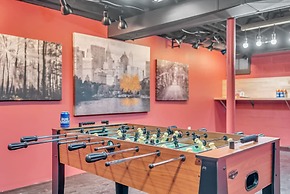 Spring Stay With BBQ Patio hot tub and Calm Vibes