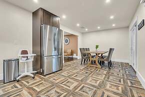 Spring Stay With BBQ Patio hot tub and Calm Vibes