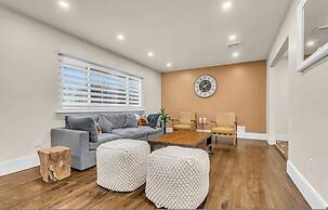 Spring Stay With BBQ Patio hot tub and Calm Vibes