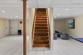 Elegant Spring Stay on Peaceful Retreat