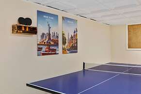 Elegant Spring Stay on Peaceful Retreat