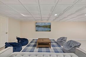 Elegant Spring Stay on Peaceful Retreat