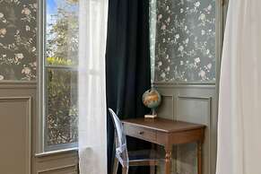 Elegant Spring Stay on Peaceful Retreat