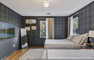 Elegant Spring Stay on Peaceful Retreat