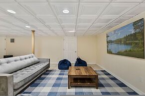 Elegant Spring Stay on Peaceful Retreat