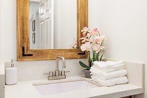 @Marbella Lane - Serene Haven Retreat