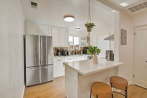 @ Marbella Lane - Stylish Cozy4br in Siliconvalley