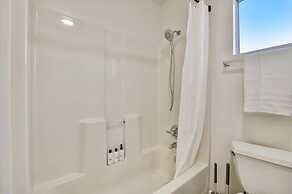 @ Marbella Lane - Stylish Cozy4br in Siliconvalley