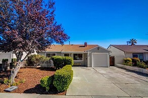 @ Marbella Lane - Stylish Cozy4br in Siliconvalley