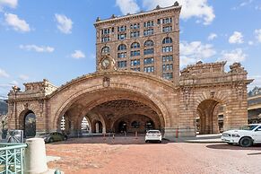 Placemakr Downtown Pittsburgh