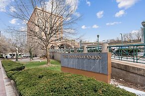 Placemakr Downtown Pittsburgh