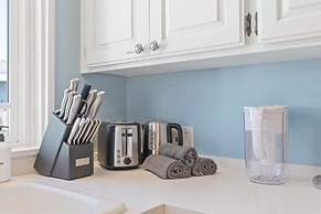 @ Marbella Lane - Modern and Sleek Home in Redwood