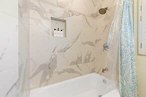 @ Marbella Lane - Modern and Sleek Home in Redwood