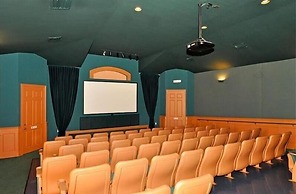 Krista s Tropical Escape Resort Stay Near Disney