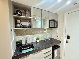 Setai Yacht Comfort - By Almare Flats