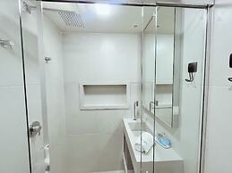 Setai Yacht Comfort - By Almare Flats