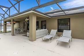 Legacy Park Villa 5BR Pool Near Disney