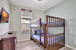 Luxury Pool Home 3 Miles From Disney More