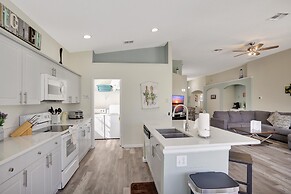 Luxury Pool Home 3 Miles From Disney More