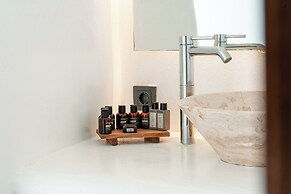 lilium rooms