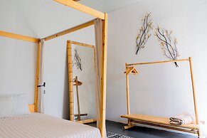lilium rooms
