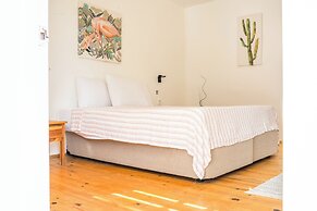 lilium rooms