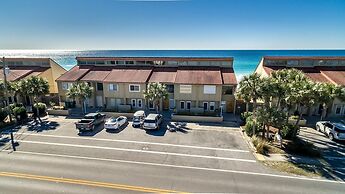 Green Reef #8- Beachy Keen