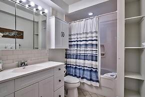 Green Reef #8- Beachy Keen