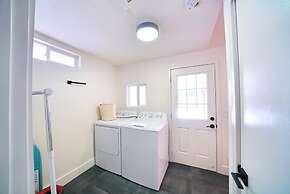 @ Marbella Lane - Vibrant 4BR RWC Ldry + P