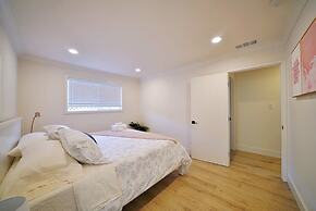 @ Marbella Lane - Vibrant 4BR RWC Ldry + P