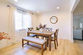 @ Marbella Lane - Vibrant 4BR RWC Ldry + P