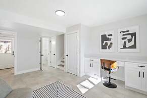 @ Marbella - Modern 4-br Retreat Chef's Kitchen