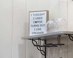 The Cozy Retreat Stay for 10!