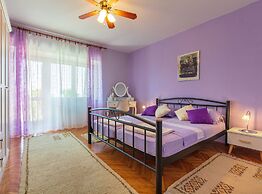 Holiday Home Large Terrace