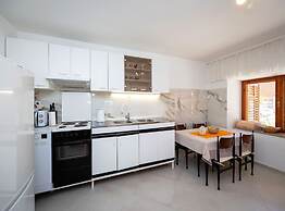 Holiday Home Large Terrace