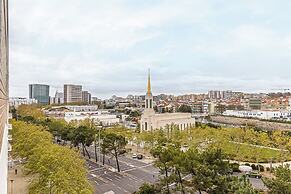 Stylish Stay in Lisbon-Scenic Views