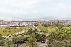 Stylish Stay in Lisbon-Scenic Views